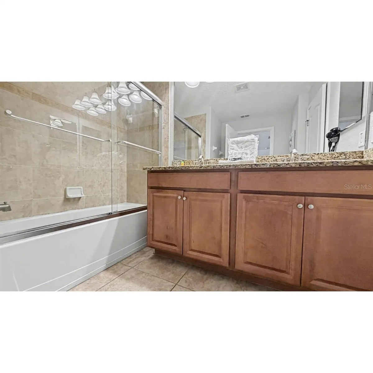 2967 BANANA PALM DR