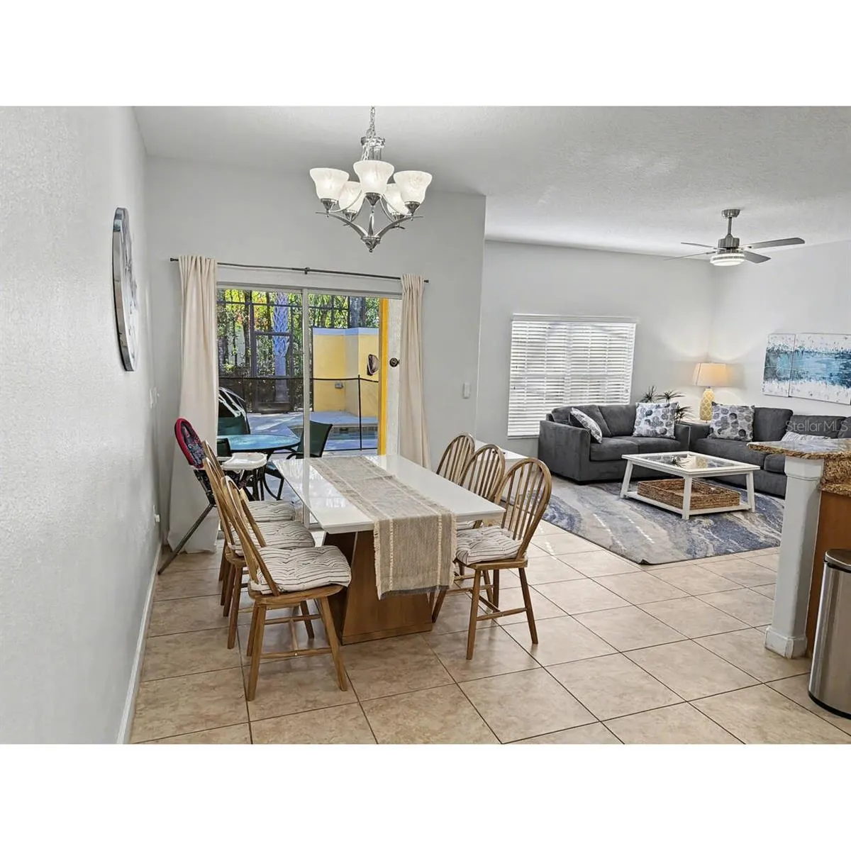 2967 BANANA PALM DR