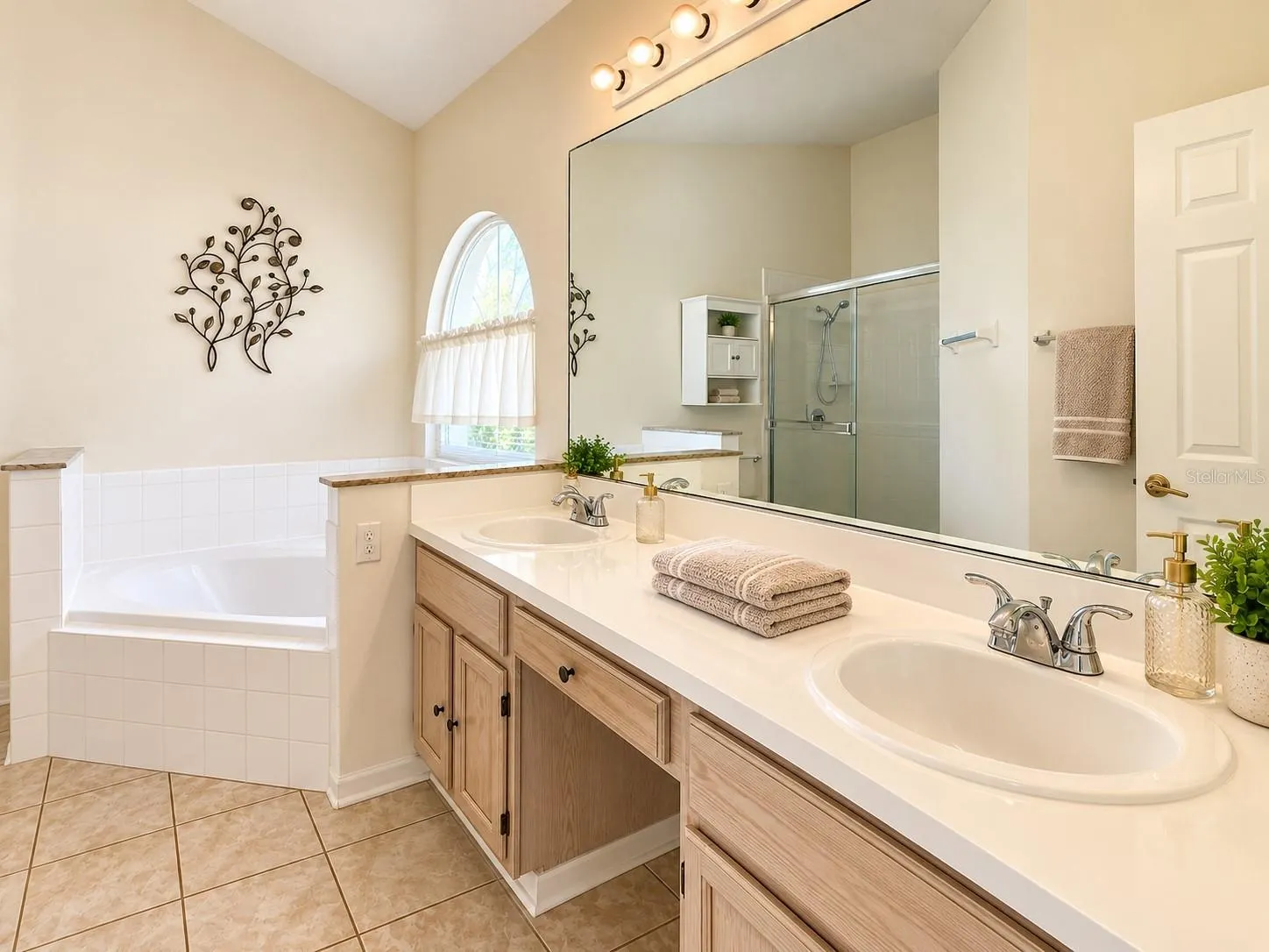 268 OLD MILL CIR