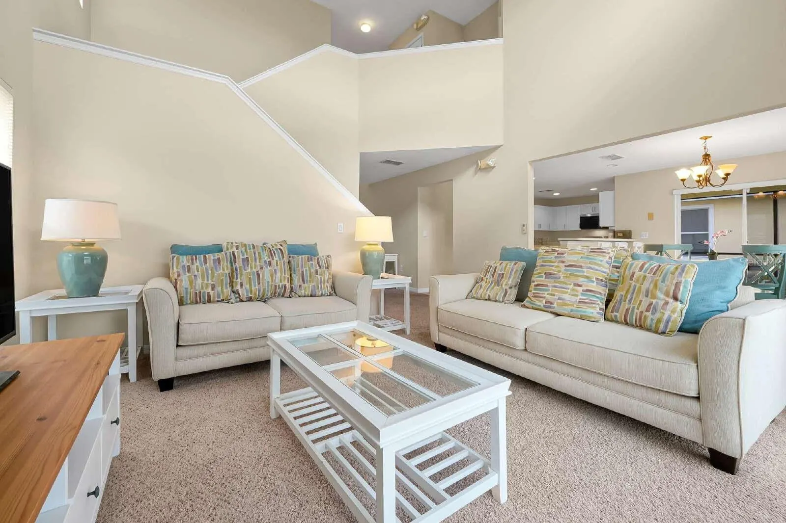 441 ROBIN RD