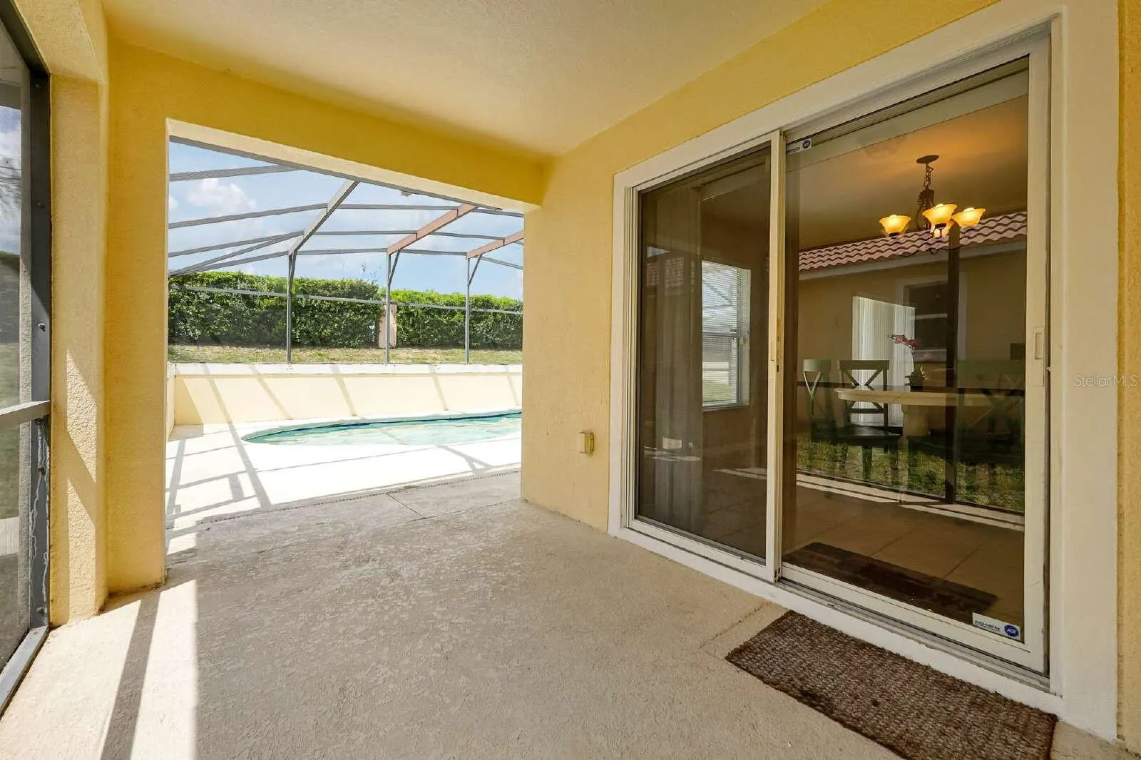 441 ROBIN RD