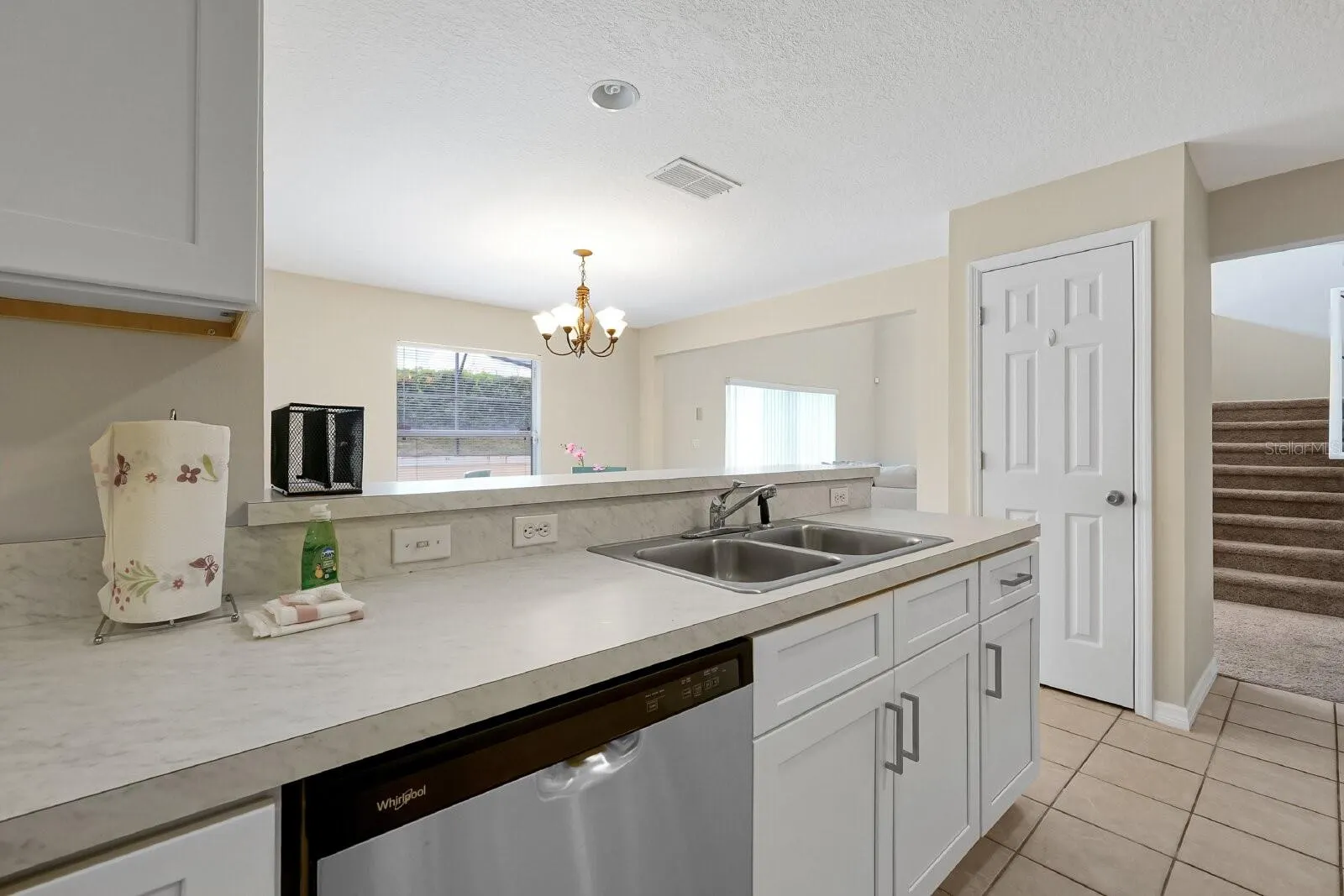 441 ROBIN RD