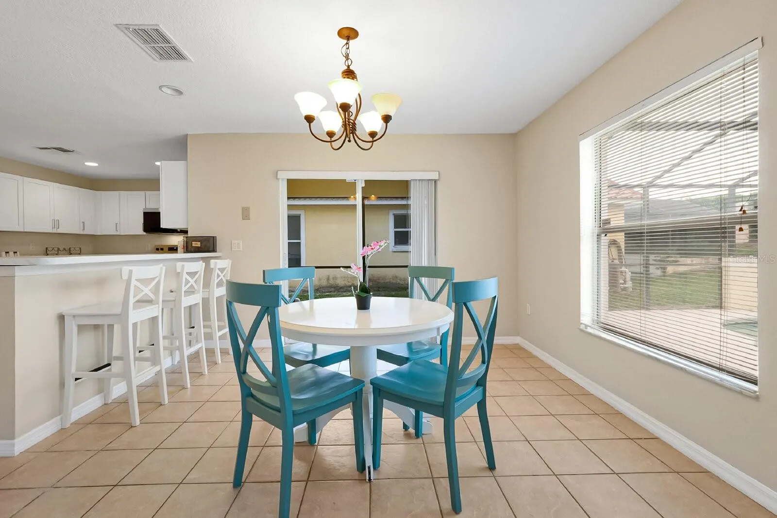 441 ROBIN RD