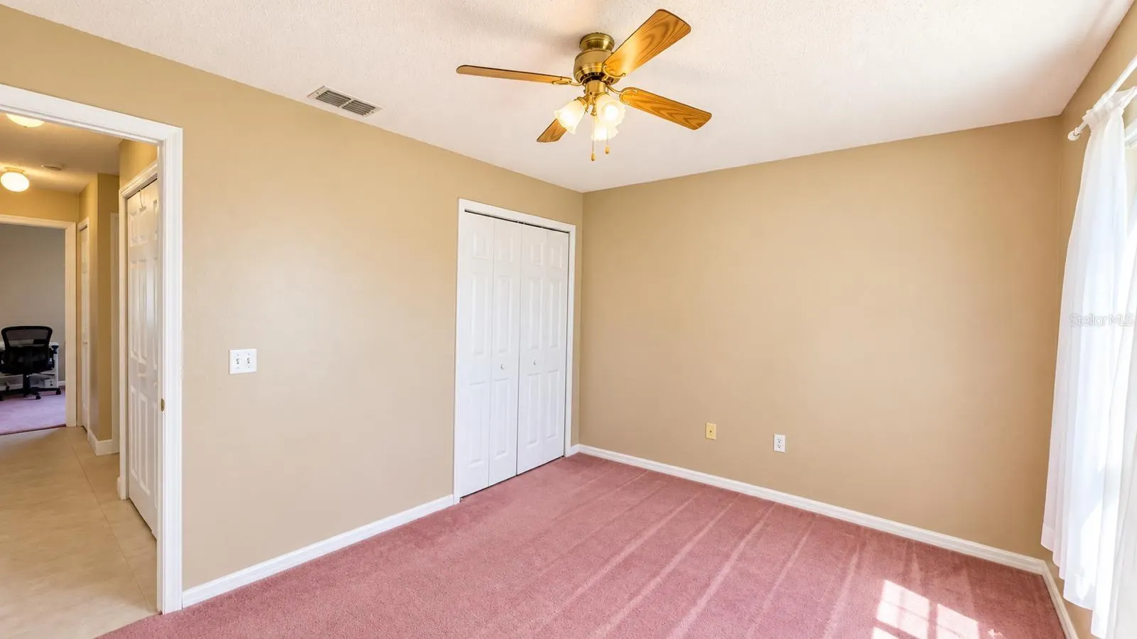 148 DORCHESTER CT