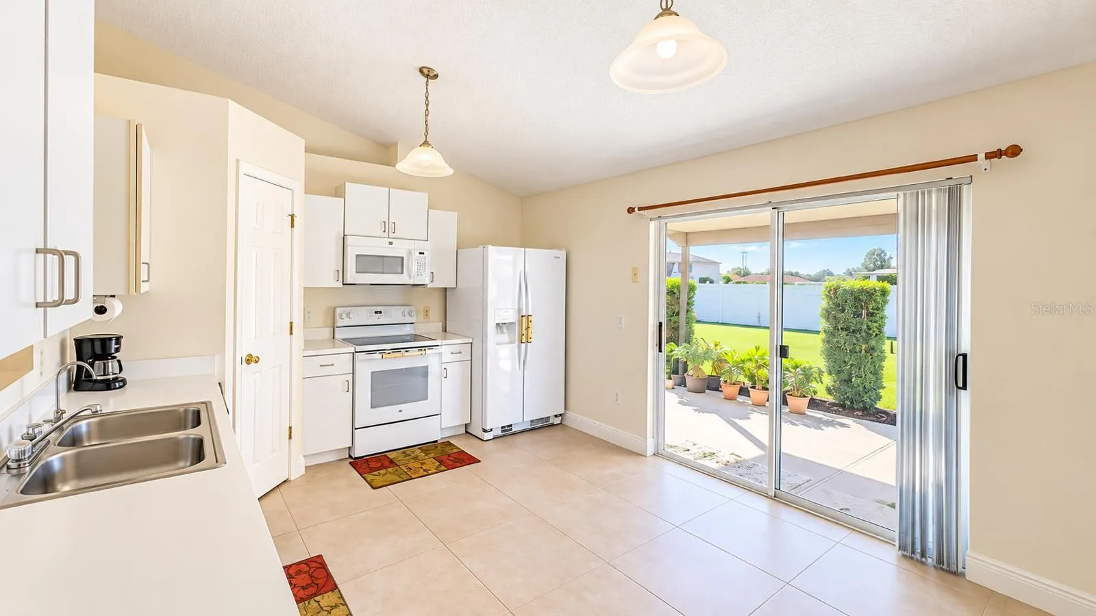 148 DORCHESTER CT