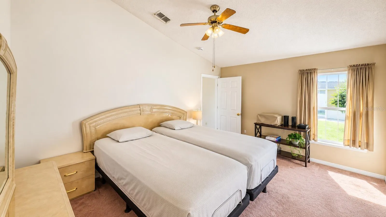 148 DORCHESTER CT
