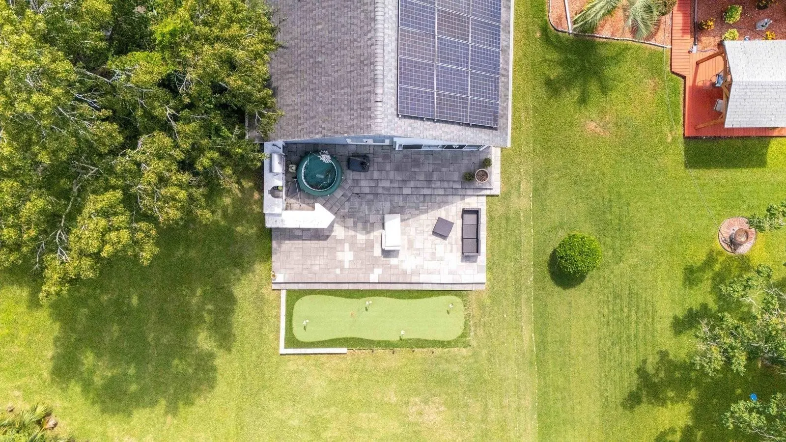 884 N LAKE STERLING CT