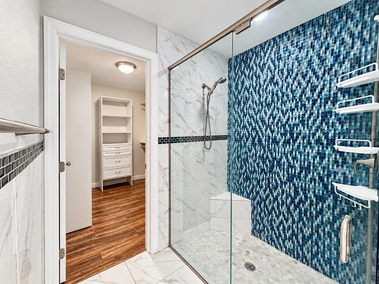 884 N LAKE STERLING CT