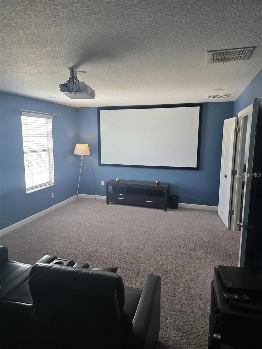 1575 PLUNKER DRIVE