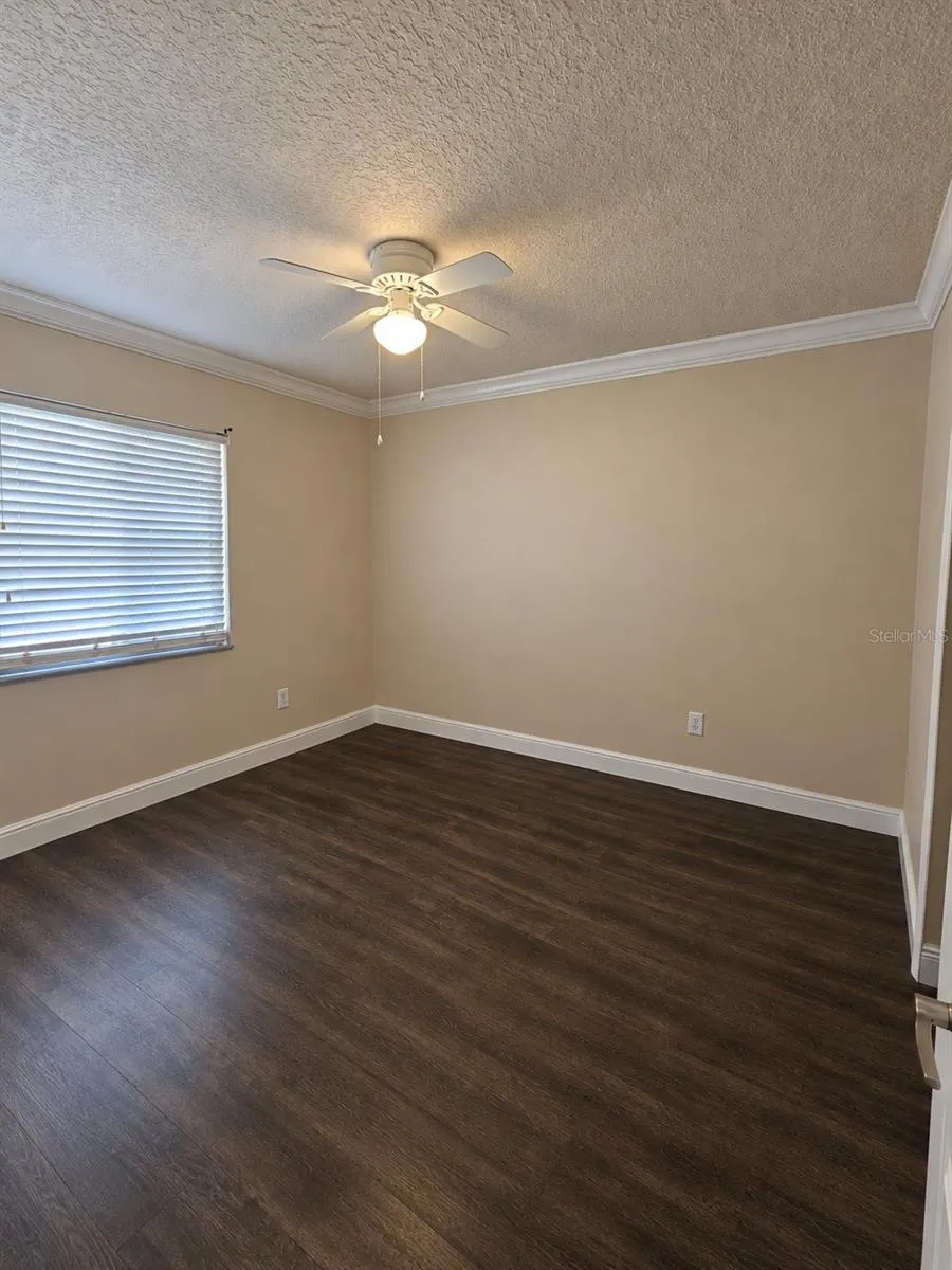 2309 TURPIN DR