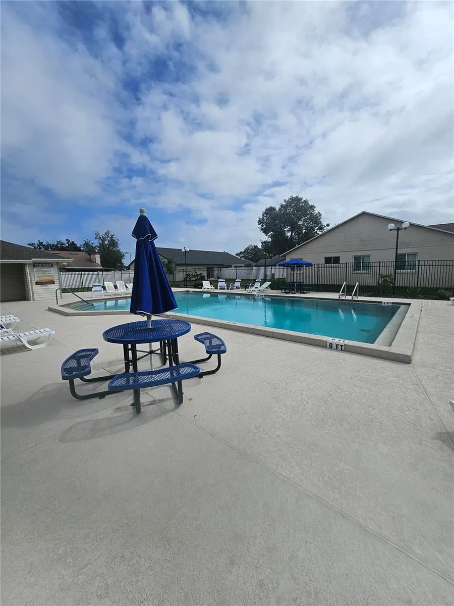 2309 TURPIN DR