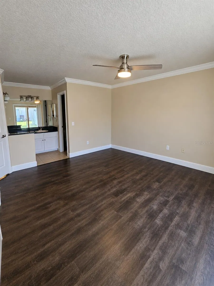 2309 TURPIN DR