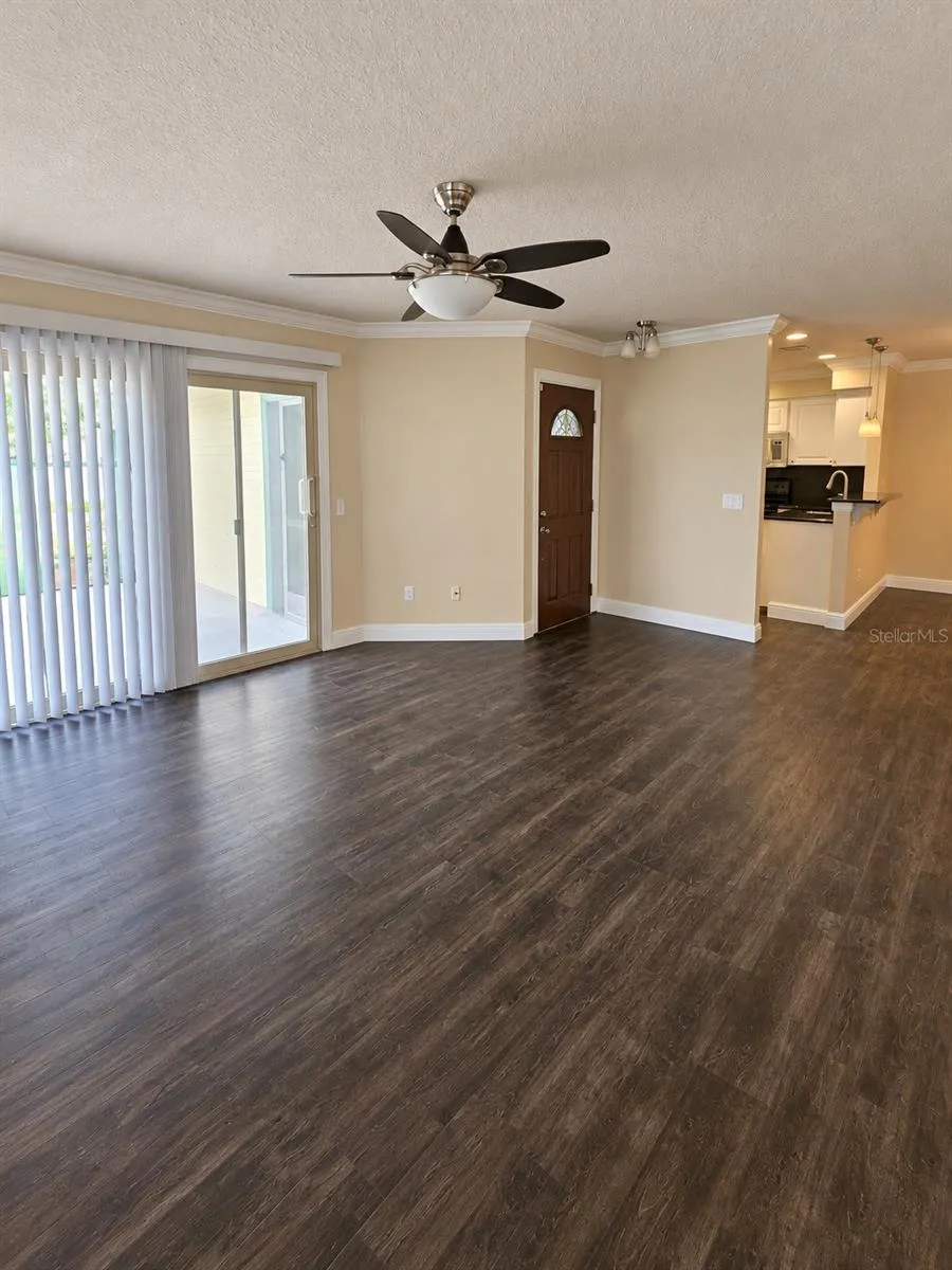 2309 TURPIN DR