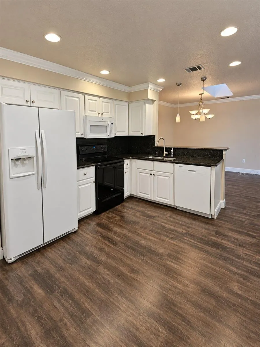 2309 TURPIN DR