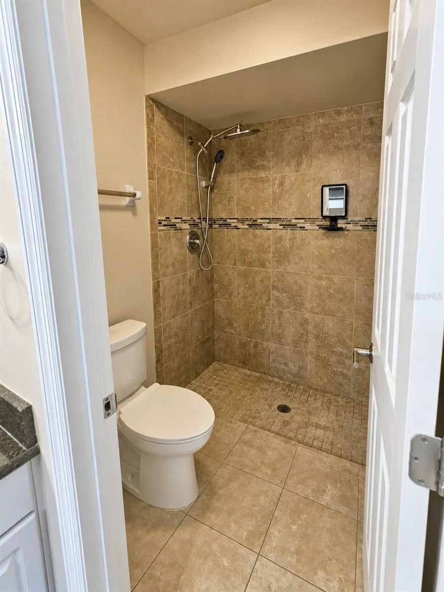 2309 TURPIN DR