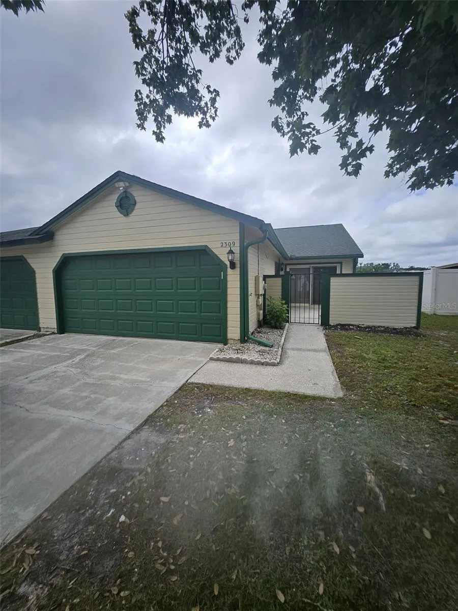 2309 TURPIN DR