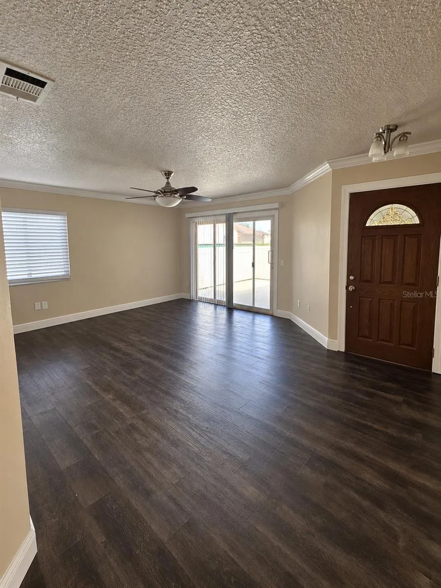 2309 TURPIN DR