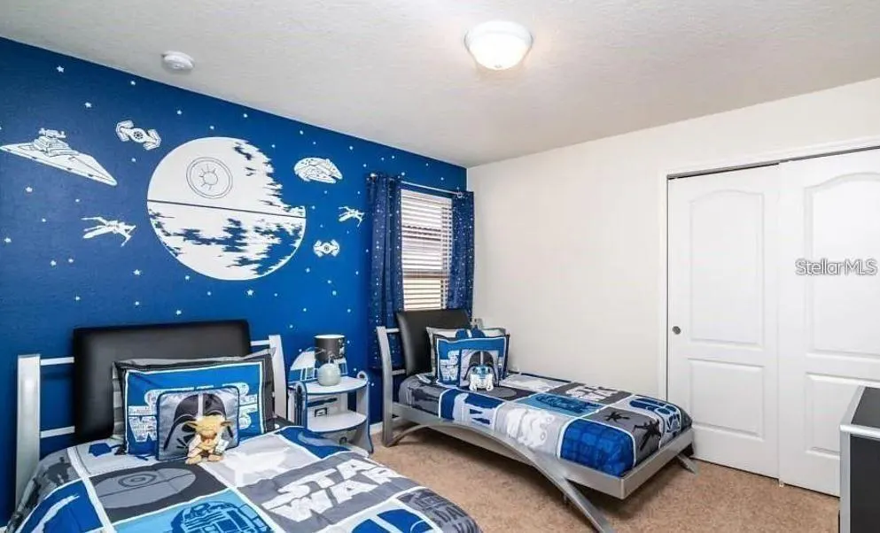 8817 CORCOVADO DR
