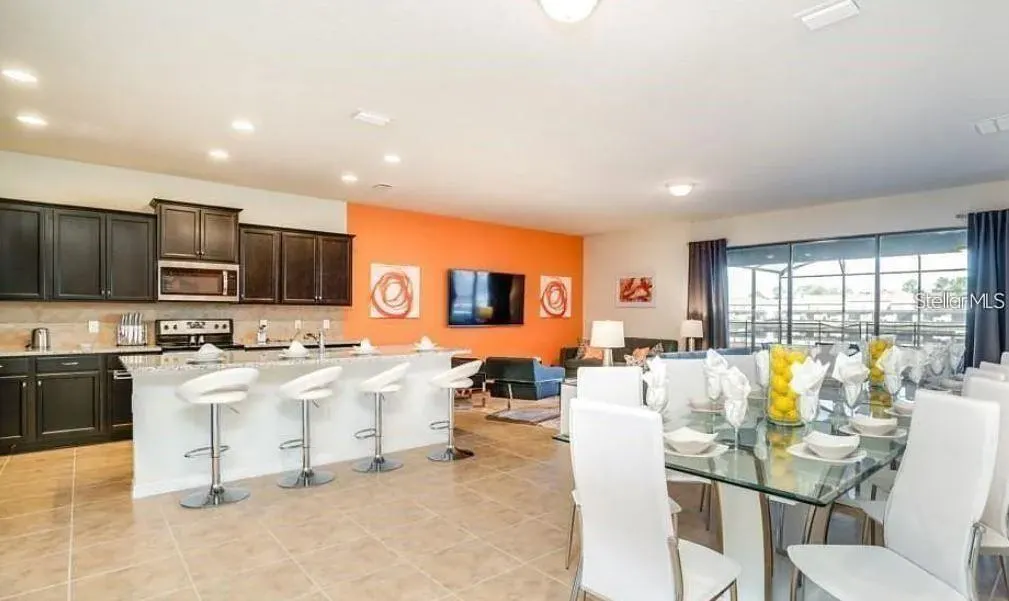 8817 CORCOVADO DR