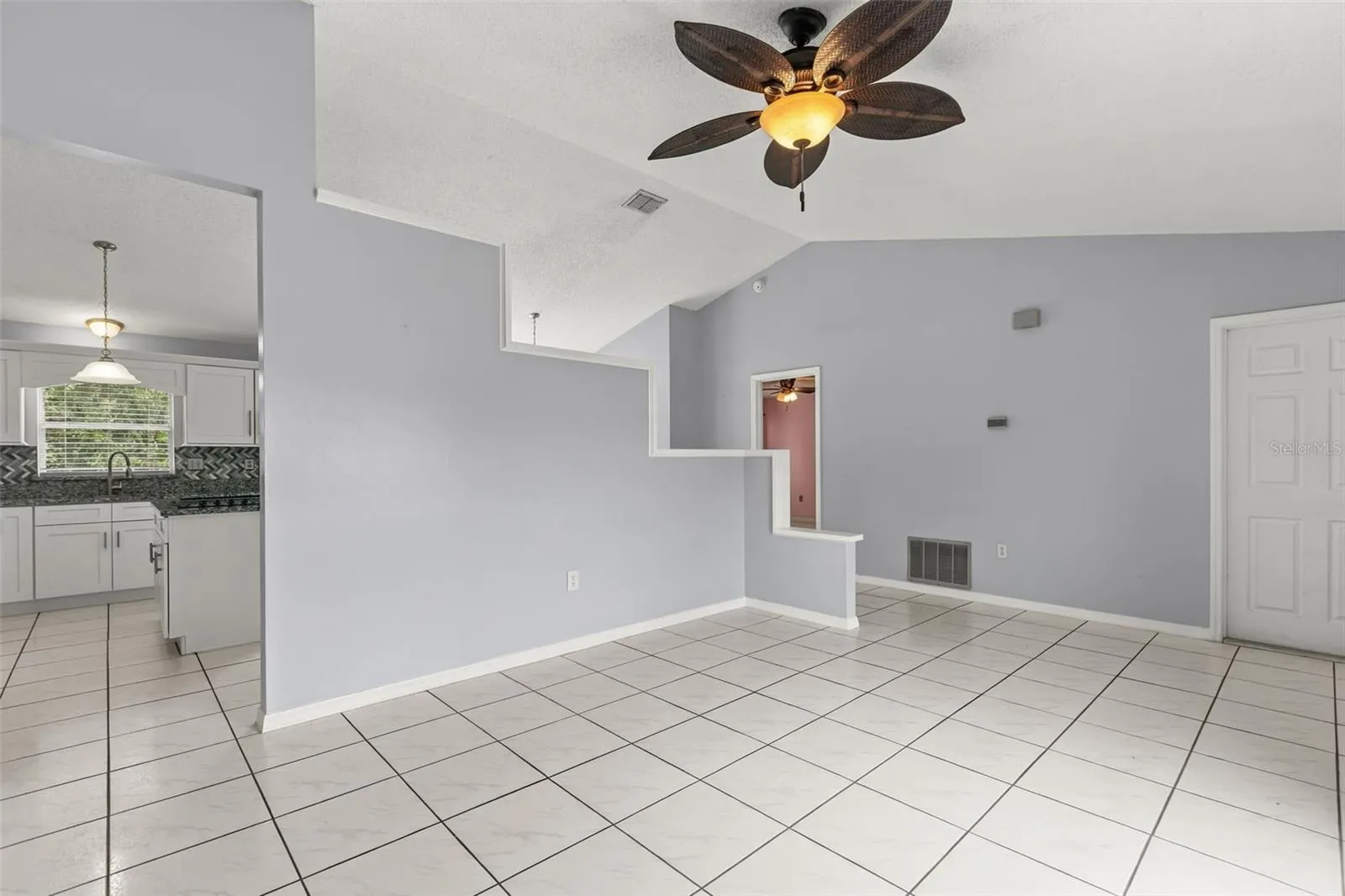 217 CHURCHILL CT