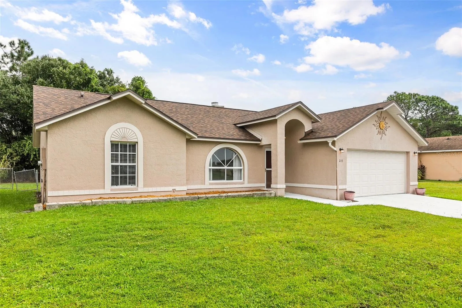 217 CHURCHILL CT