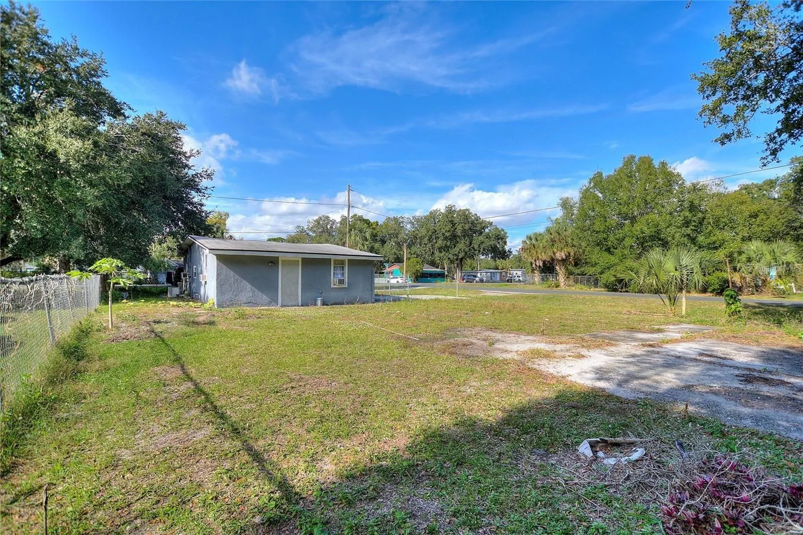 1495 PENNIWA ST
