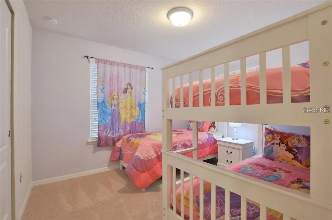 8854 GENEVE CT