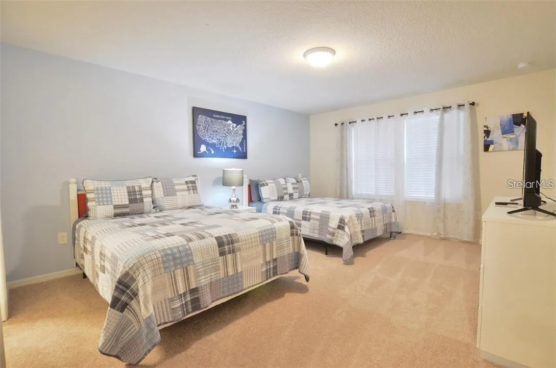8854 GENEVE CT