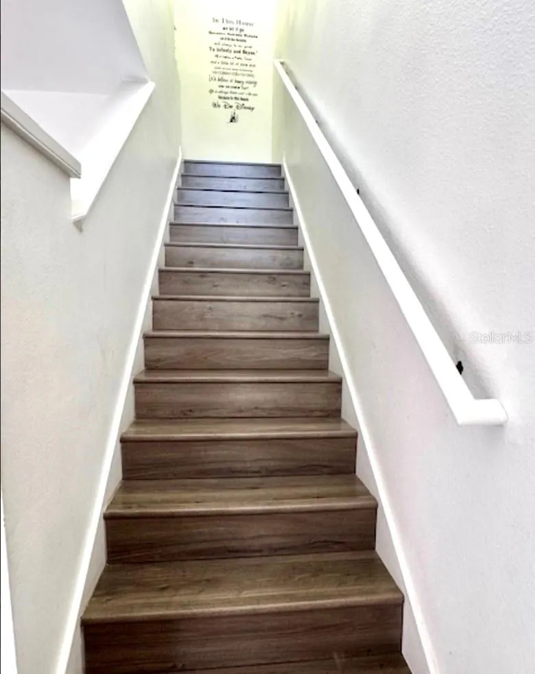 3118 YELLOW LANTANA LN