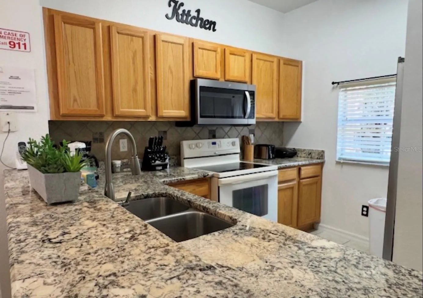 3118 YELLOW LANTANA LN