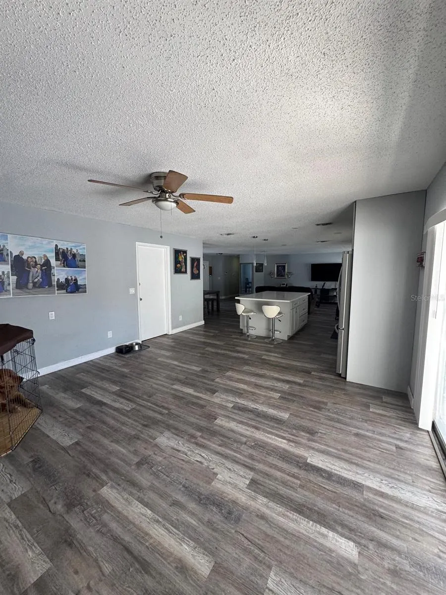 1814 PARADISE DR