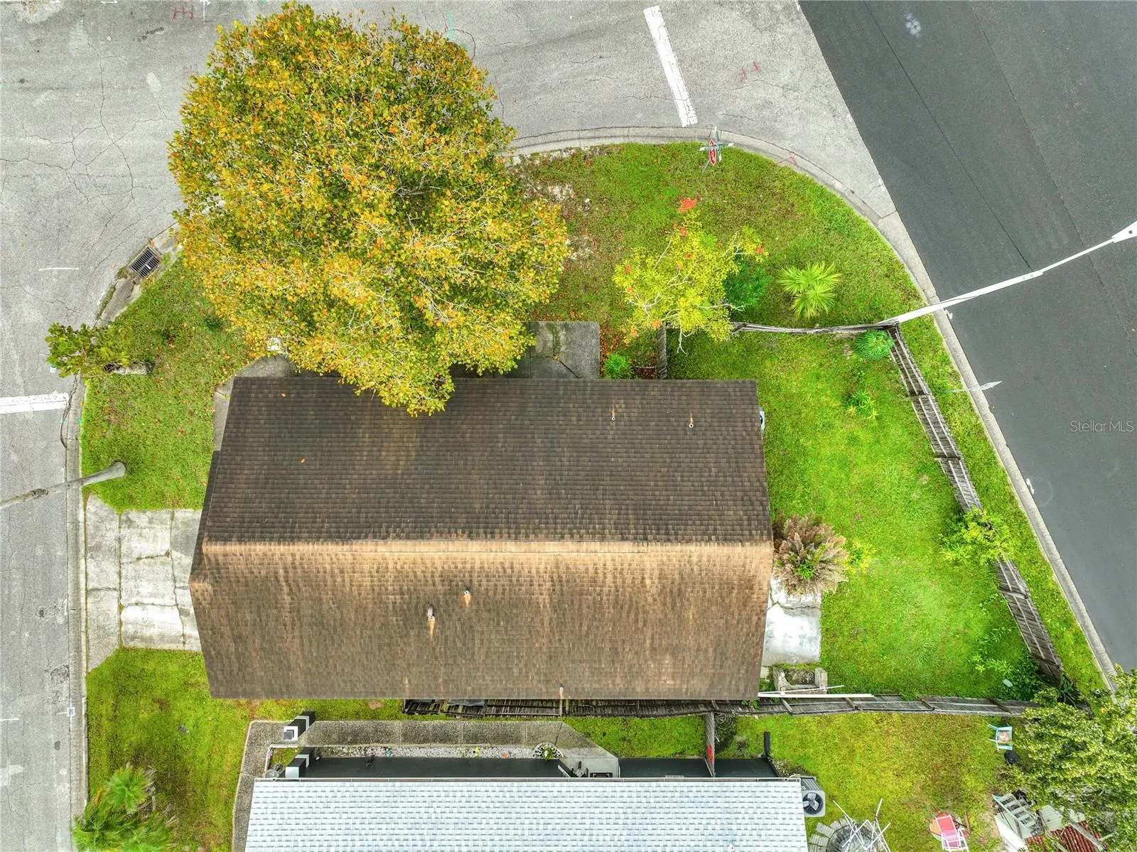 1003 WINTERBERRY LN