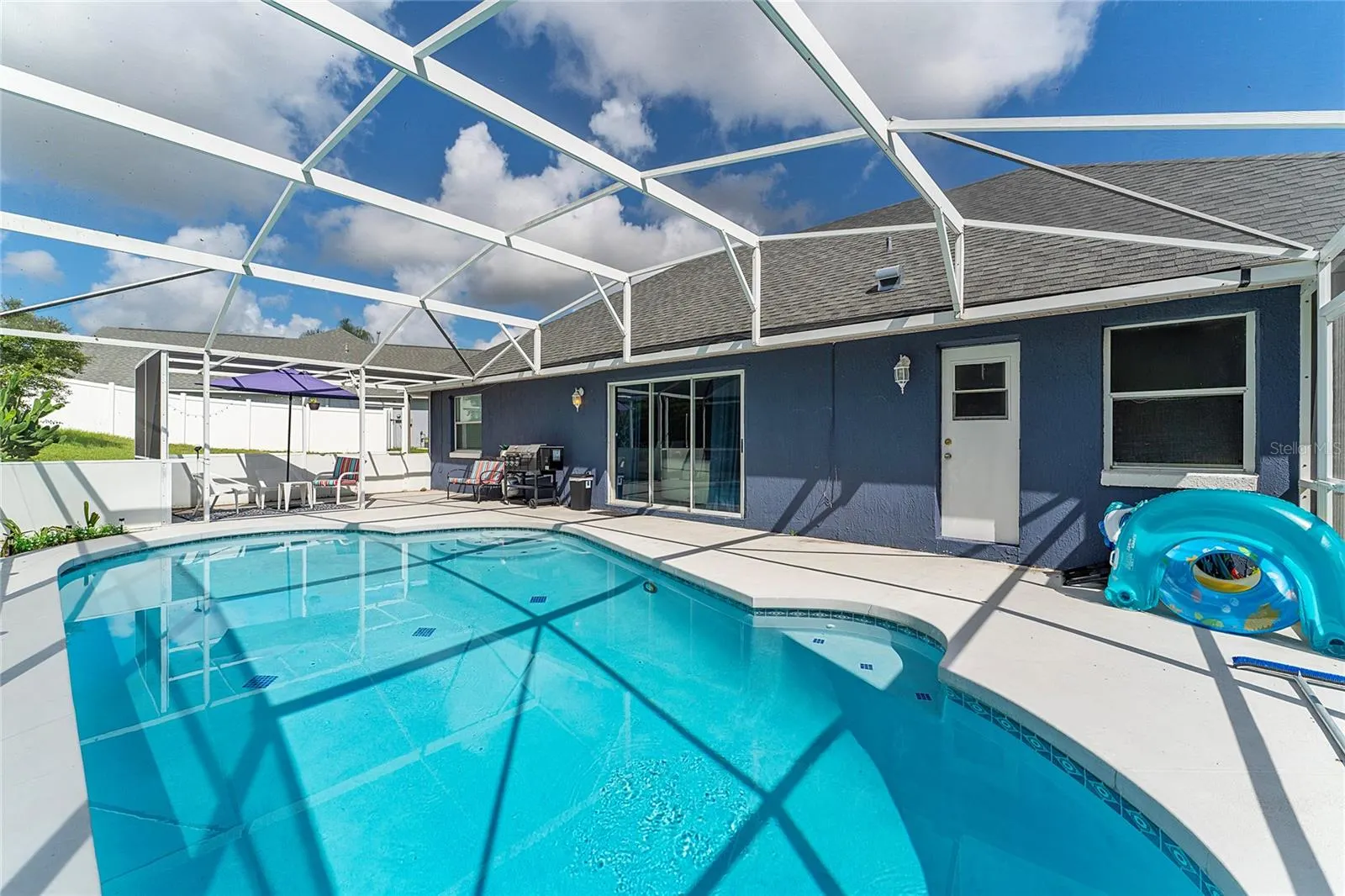 5565 LOMA VISTA LOOP