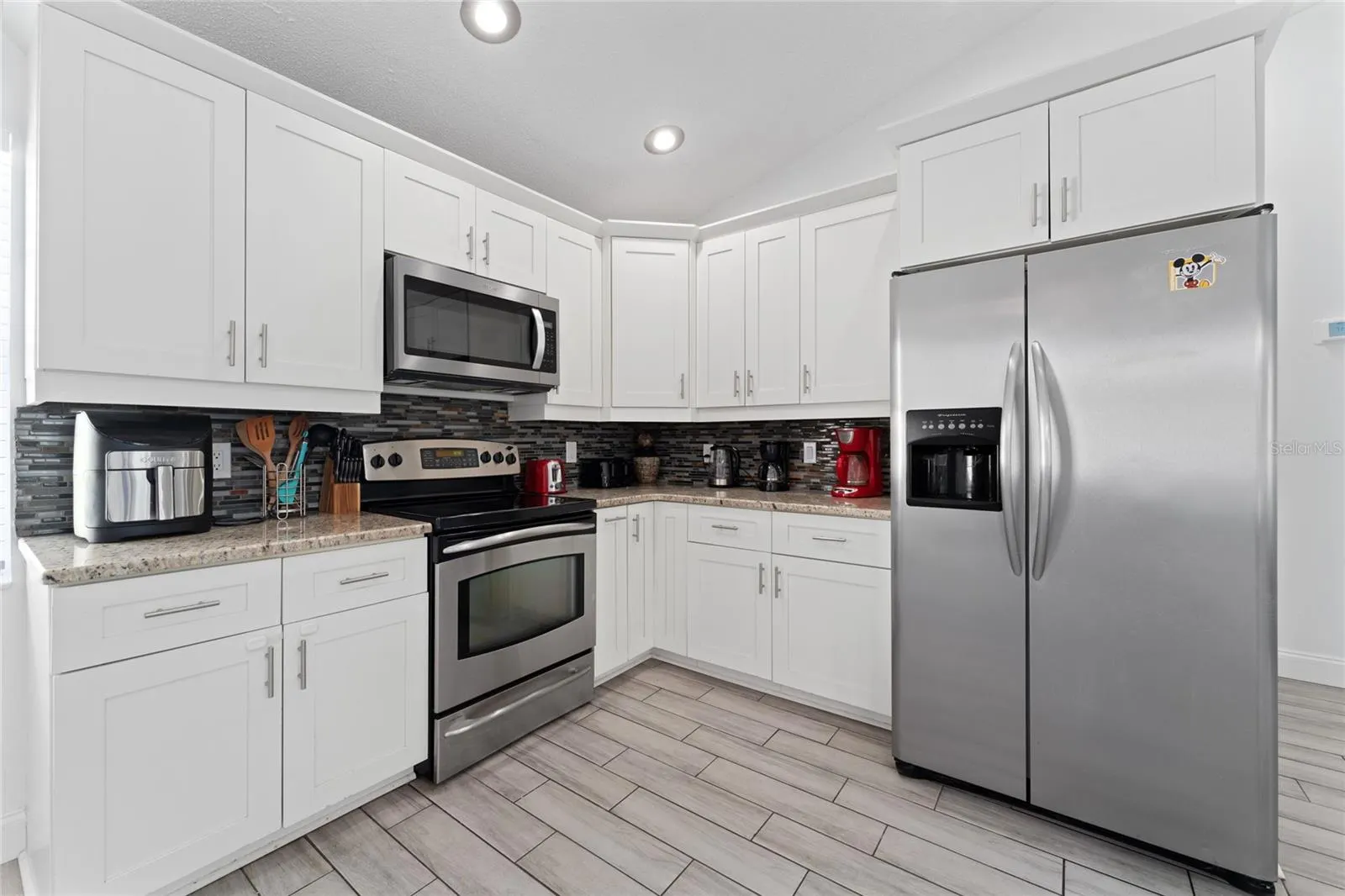 5565 LOMA VISTA LOOP