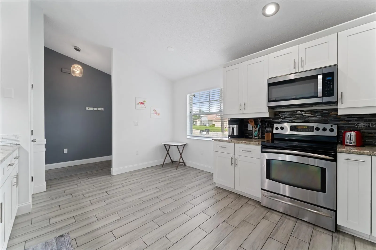 5565 LOMA VISTA LOOP
