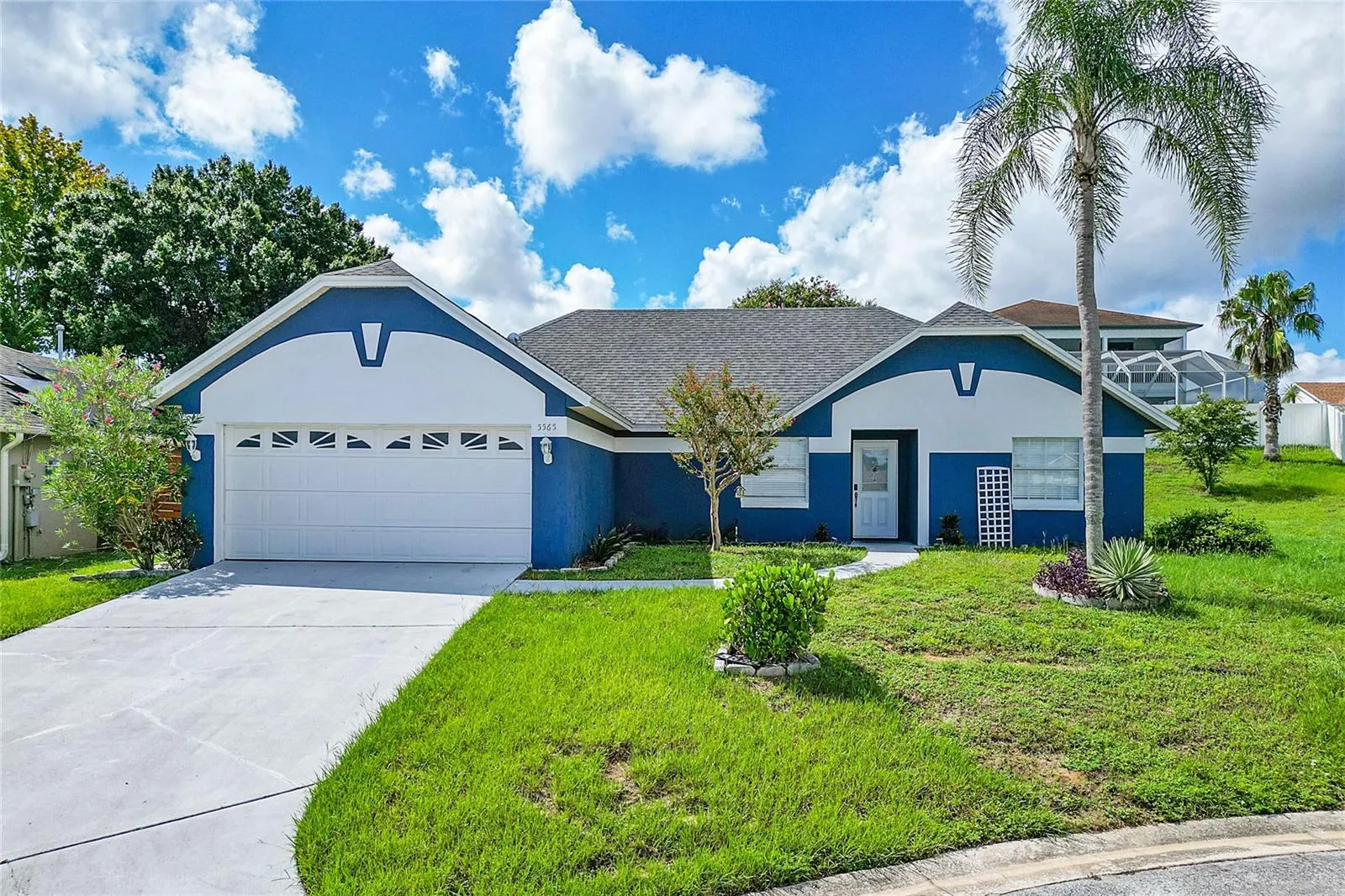 5565 LOMA VISTA LOOP