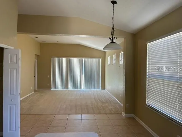 2327 MEADOW OAK CIR