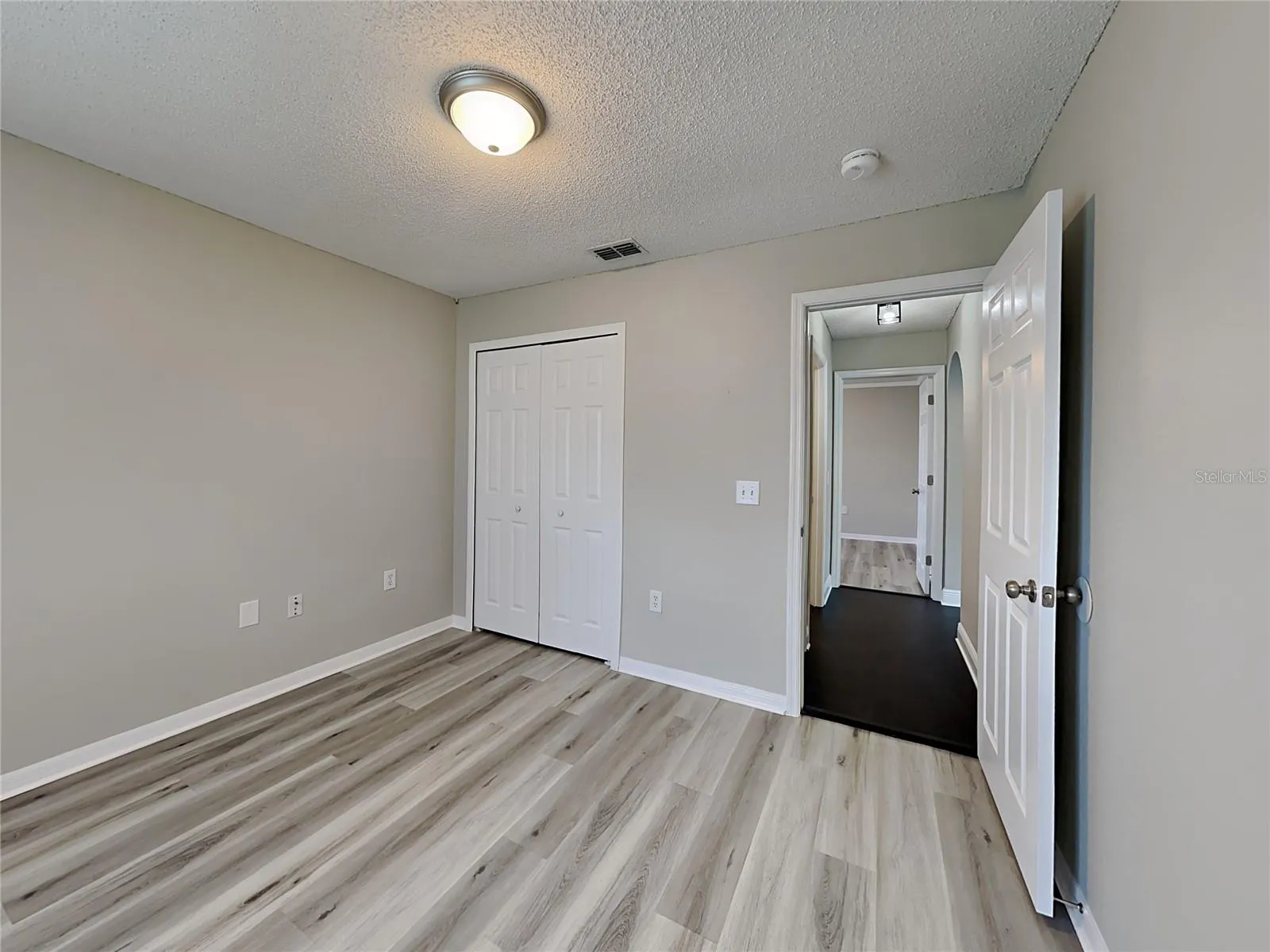 1317 DOVER DR