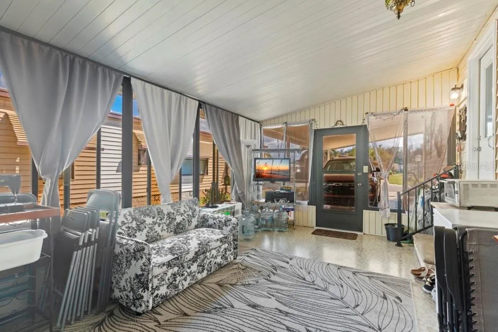 35057 MCCULLOUGHS LEAP