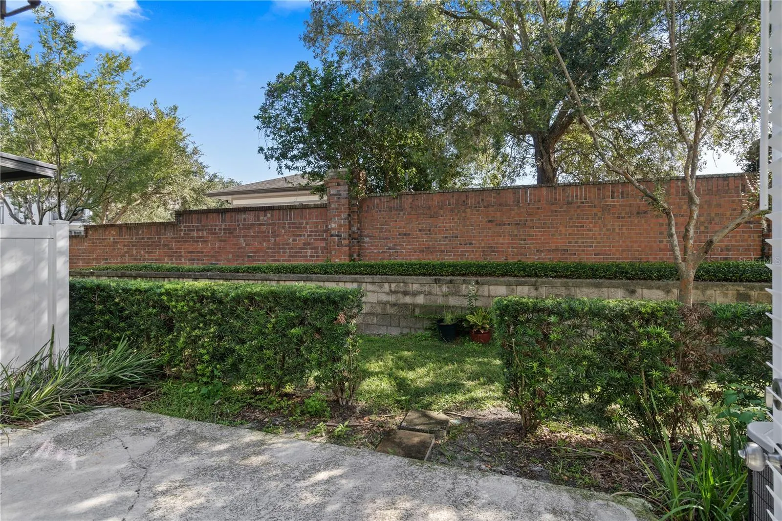 1083 TARAMUNDI DR