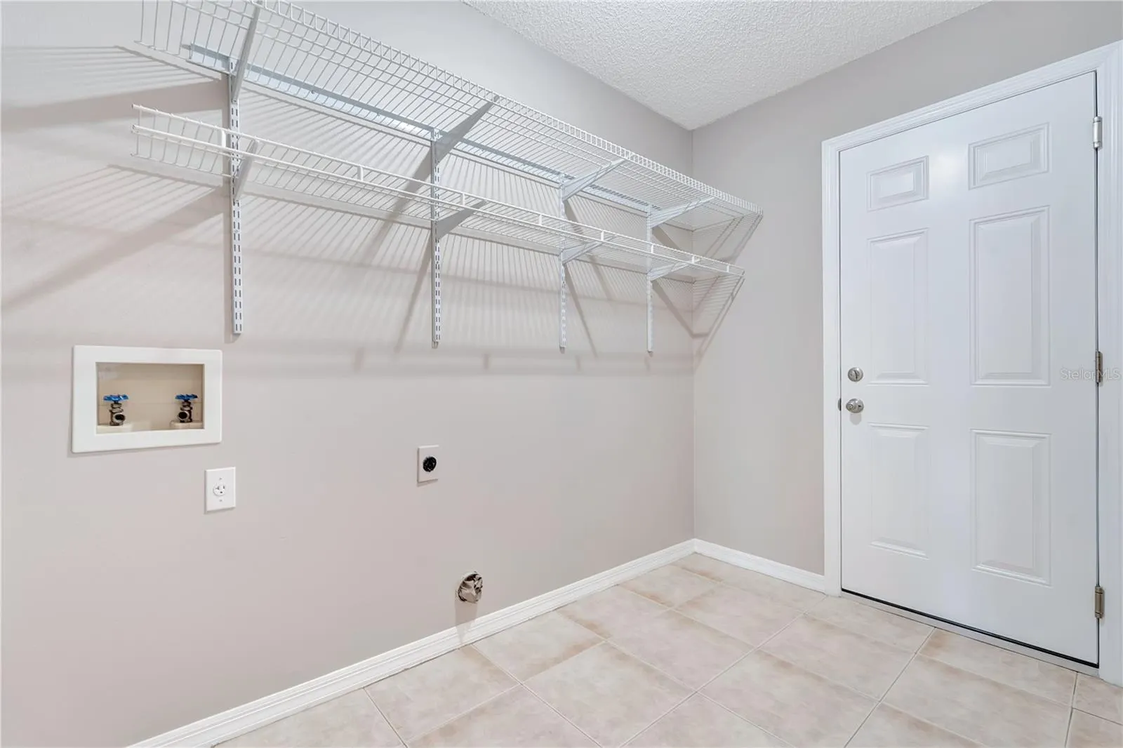 2145 GREYSTONE TRL
