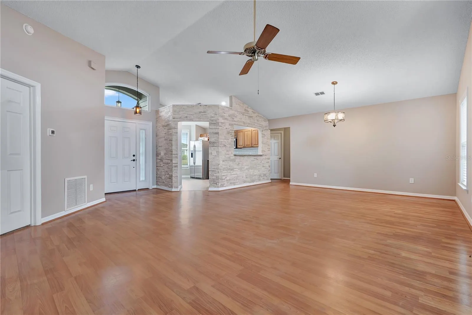 2145 GREYSTONE TRL