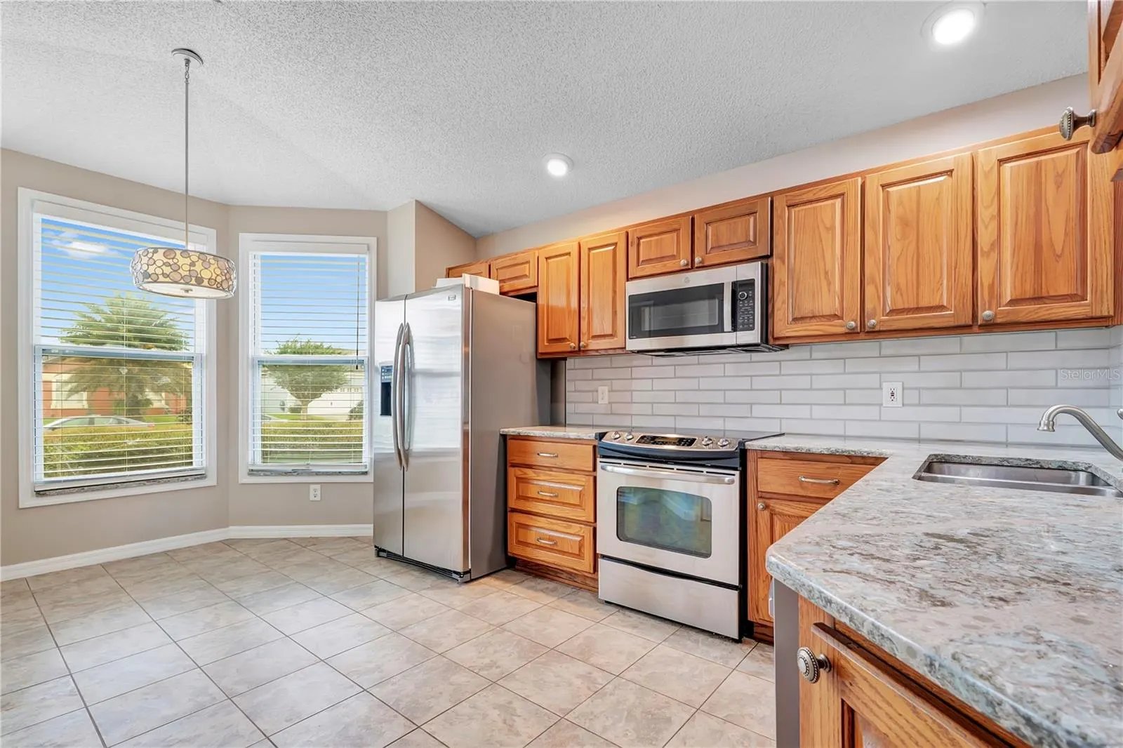 2145 GREYSTONE TRL