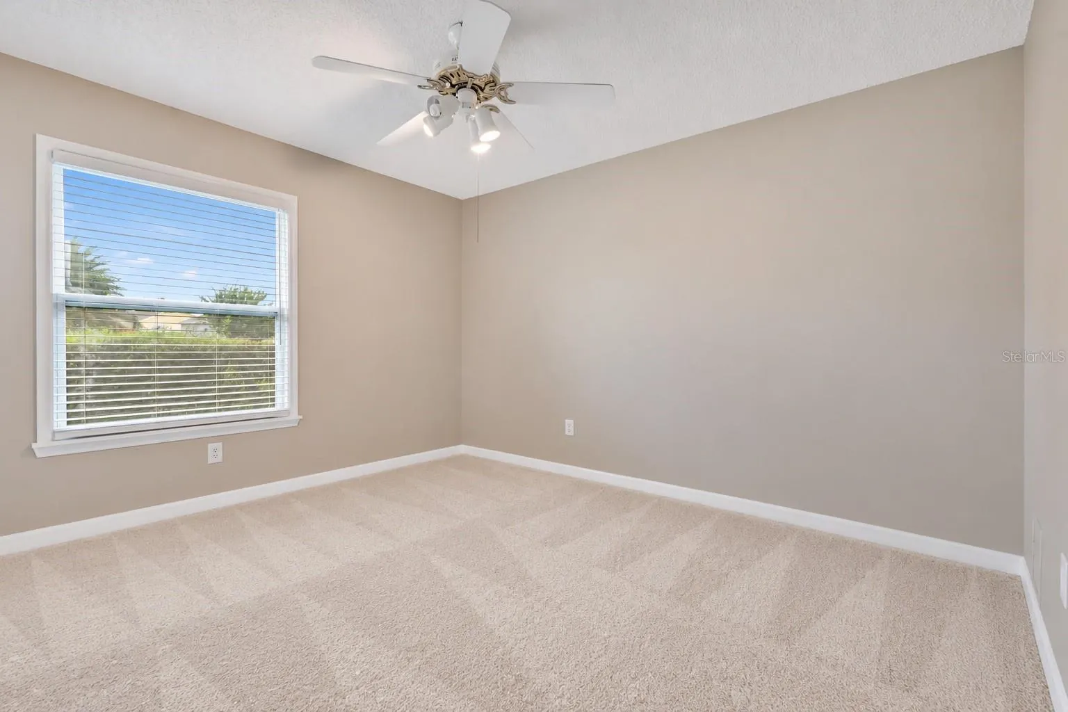 2145 GREYSTONE TRL