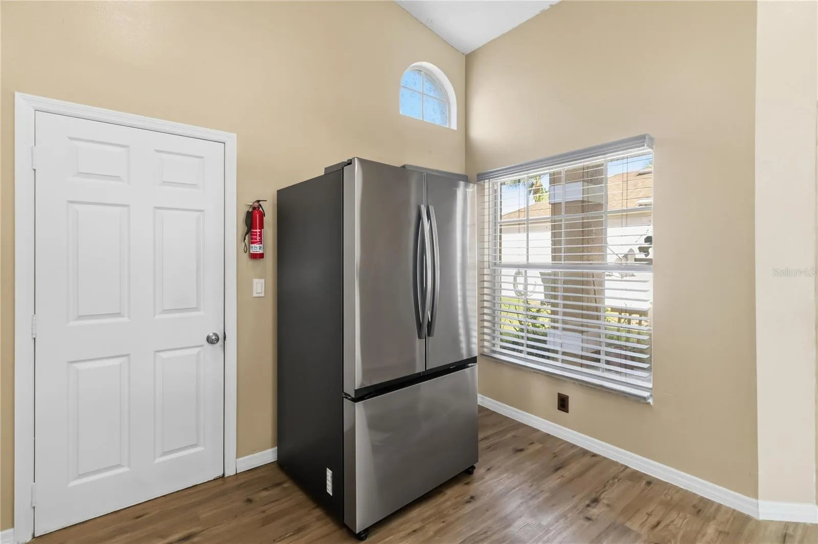1611 BRIDGEVIEW CIR