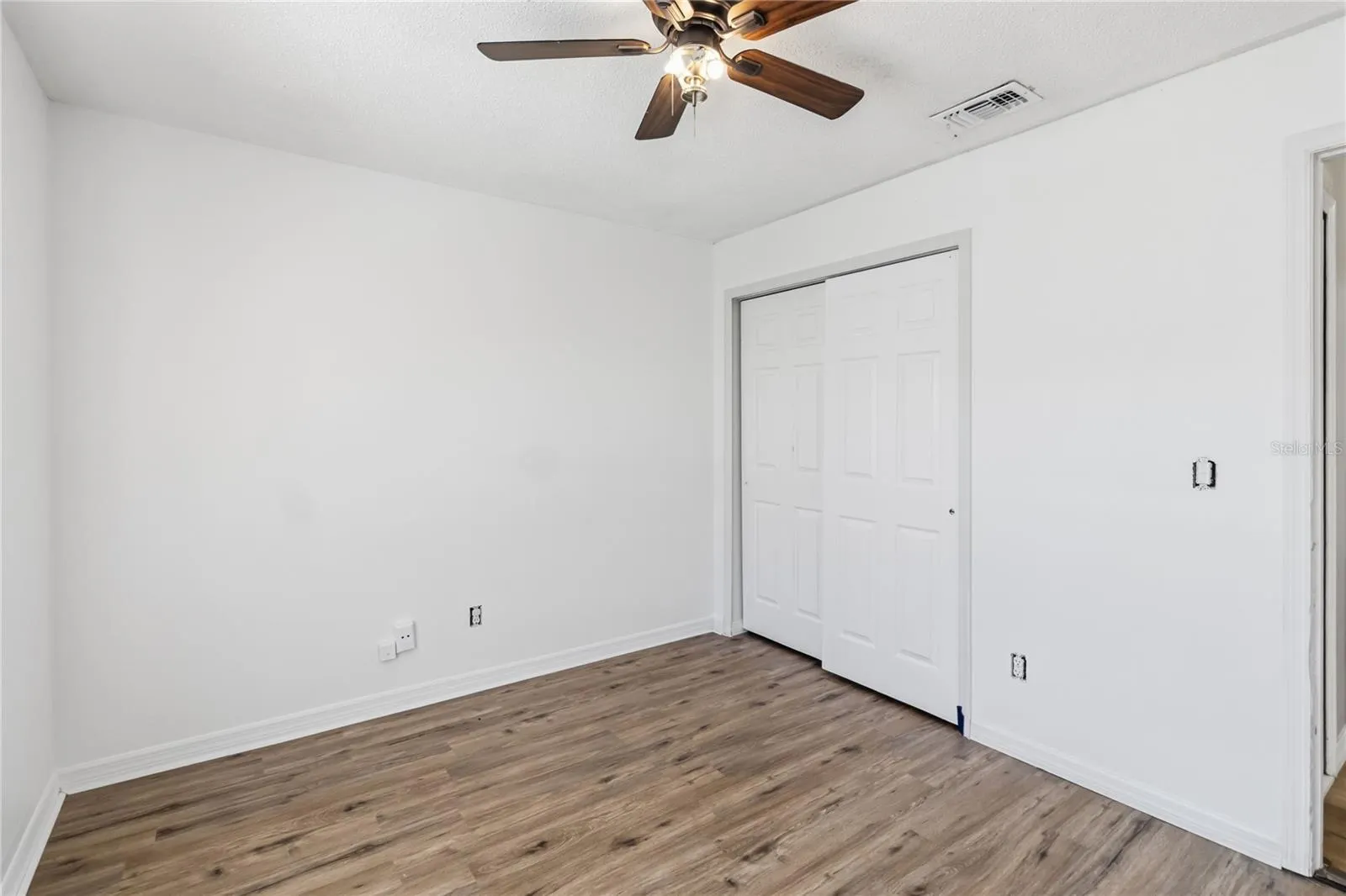 1611 BRIDGEVIEW CIR