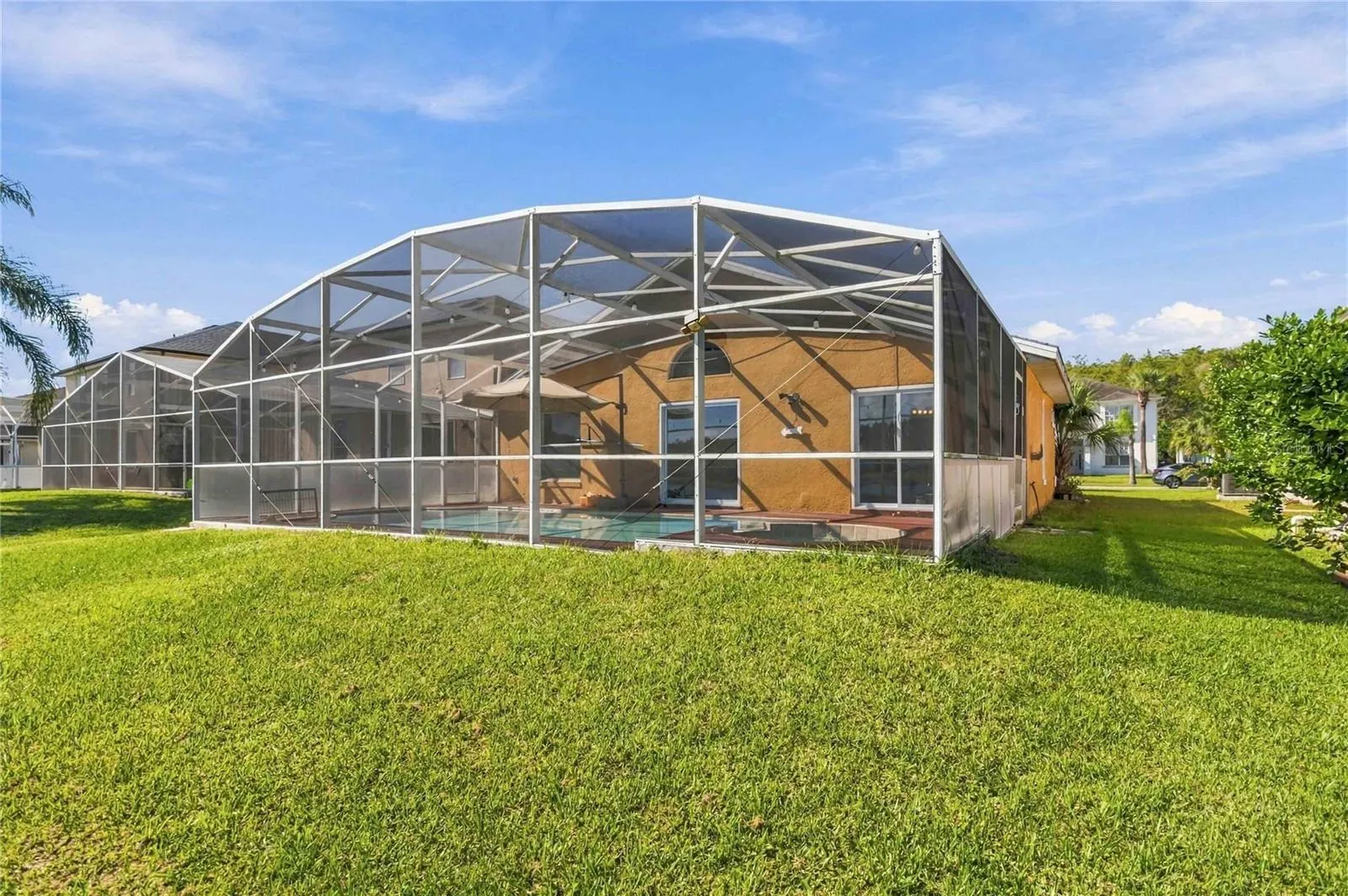 1611 BRIDGEVIEW CIR