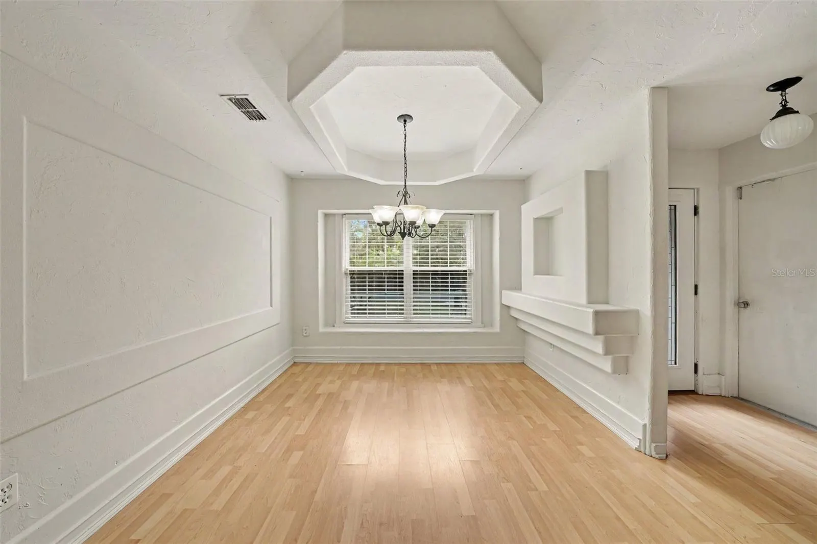 264 SUNRISE BLVD