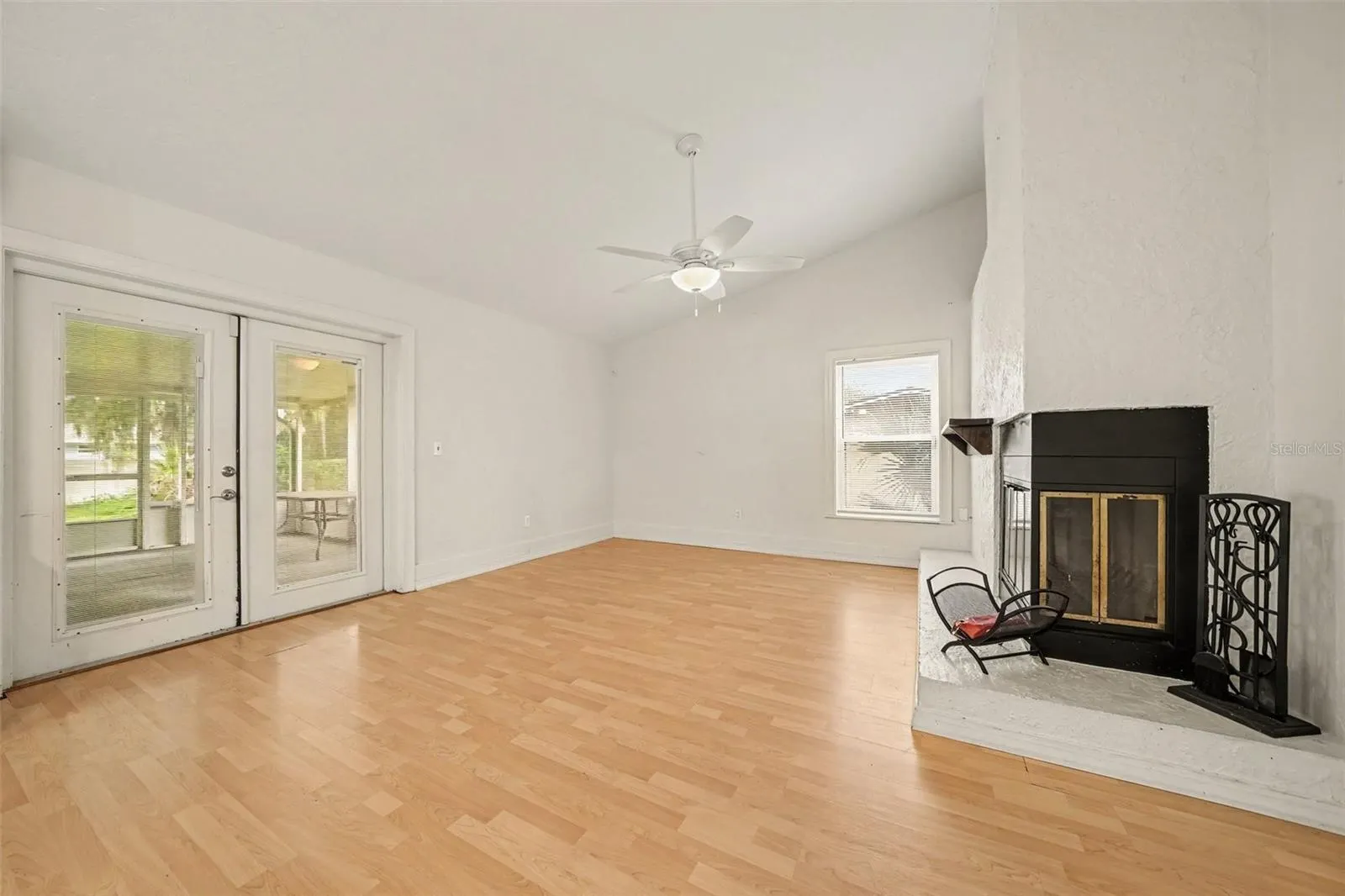 264 SUNRISE BLVD