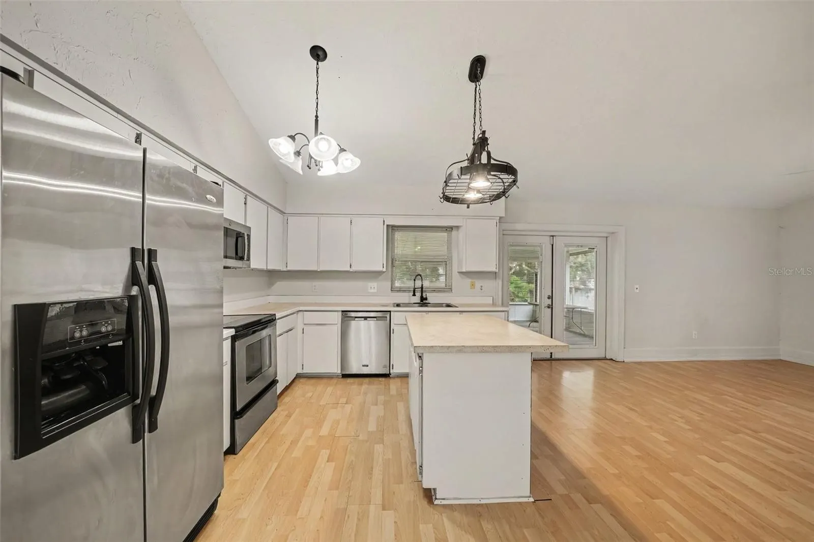 264 SUNRISE BLVD